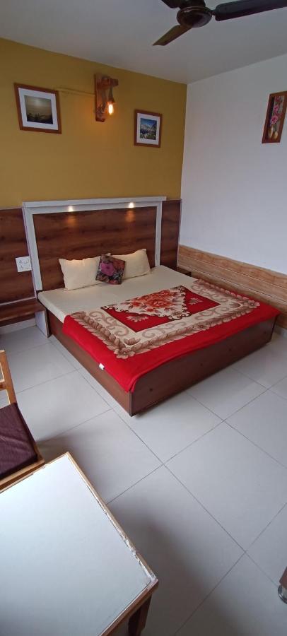 Sahaj Homestay Naddi Дармсала Экстерьер фото