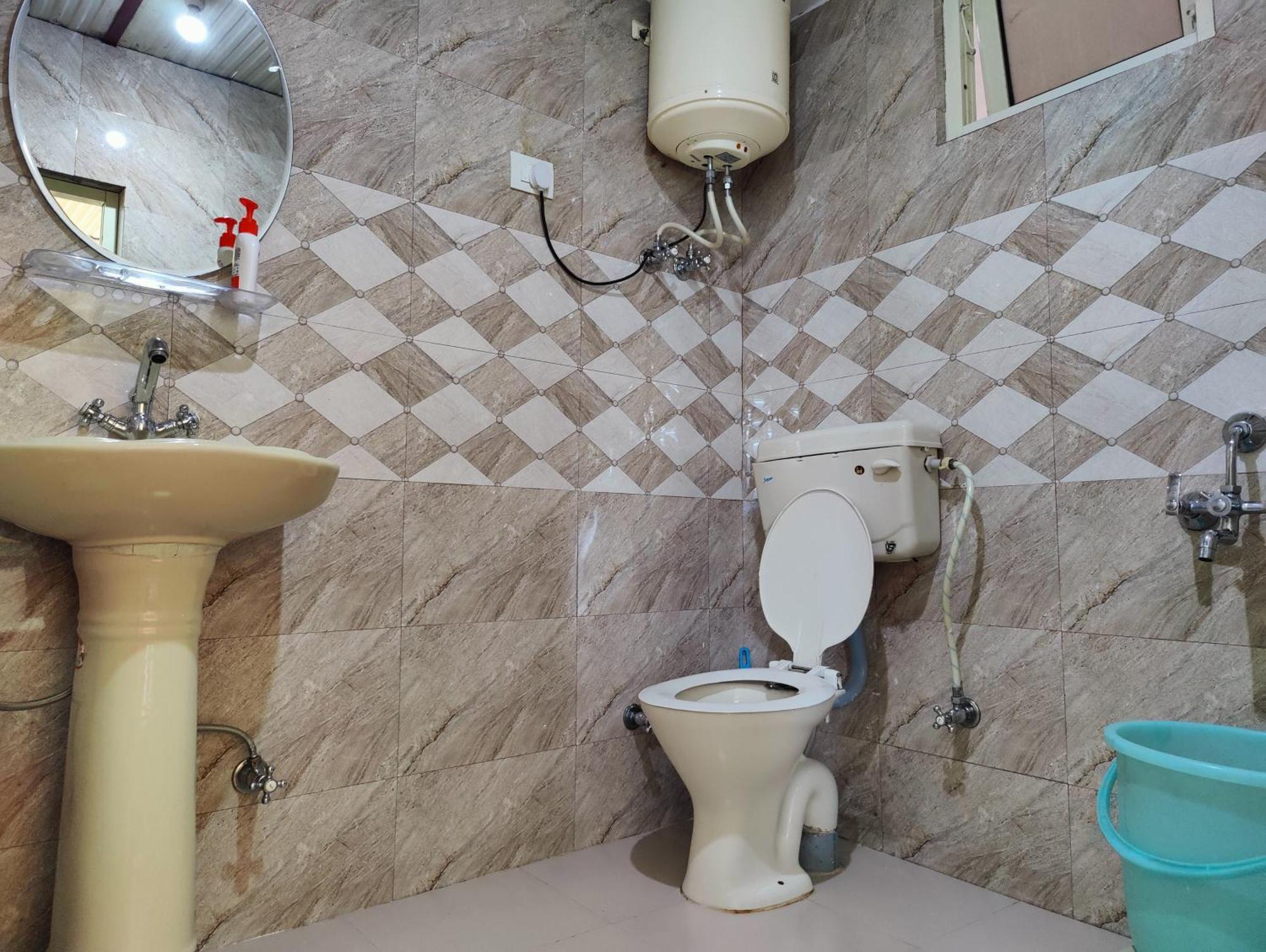 Sahaj Homestay Naddi Дармсала Экстерьер фото